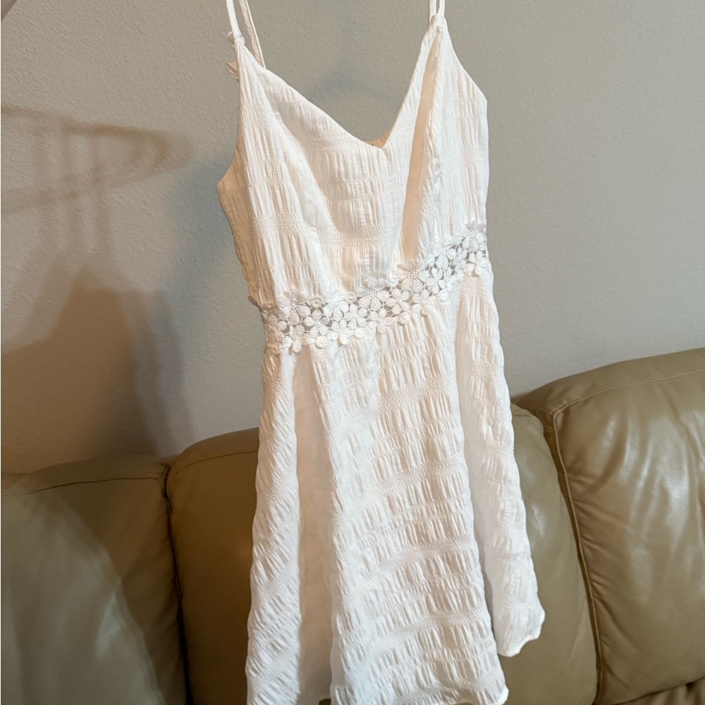 White Sleeveless Dress